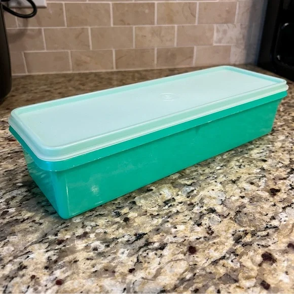 Vintage USA Tupperware Green Celery Vegetable Keeper Crisper Container 892-5 Lid - Picture 4 of 8